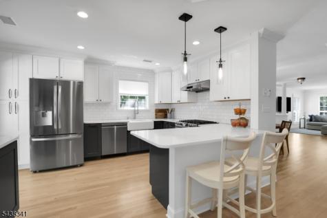 10 Raleigh Court Bernards NJ 07920