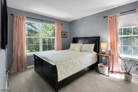 10 Raleigh Court Bernards NJ 07920