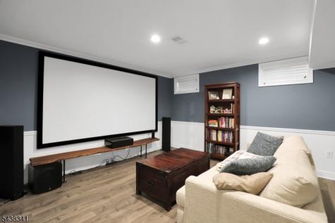 10 Raleigh Court Bernards NJ 07920