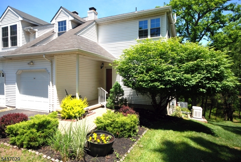 34 Delaware Lane Branchburg NJ 08876