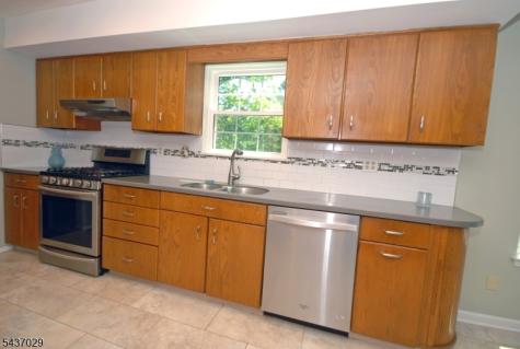 34 Delaware Lane Branchburg NJ 08876