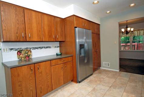 34 Delaware Lane Branchburg NJ 08876