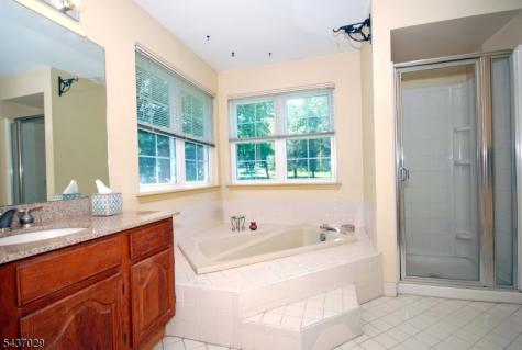 34 Delaware Lane Branchburg NJ 08876