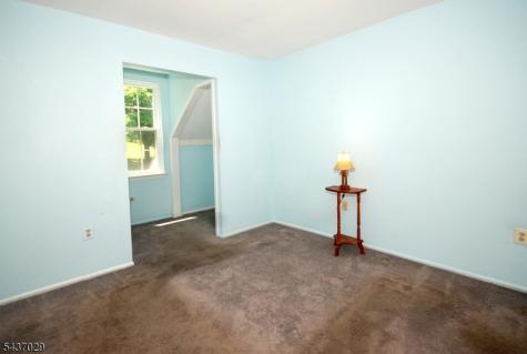 34 Delaware Lane Branchburg NJ 08876