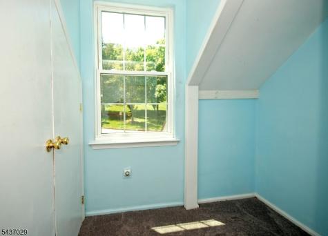 34 Delaware Lane Branchburg NJ 08876