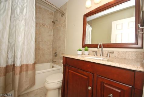 34 Delaware Lane Branchburg NJ 08876