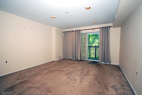 34 Delaware Lane Branchburg NJ 08876