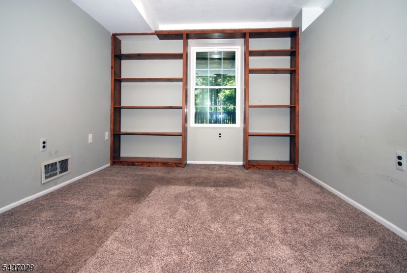 34 Delaware Lane Branchburg NJ 08876