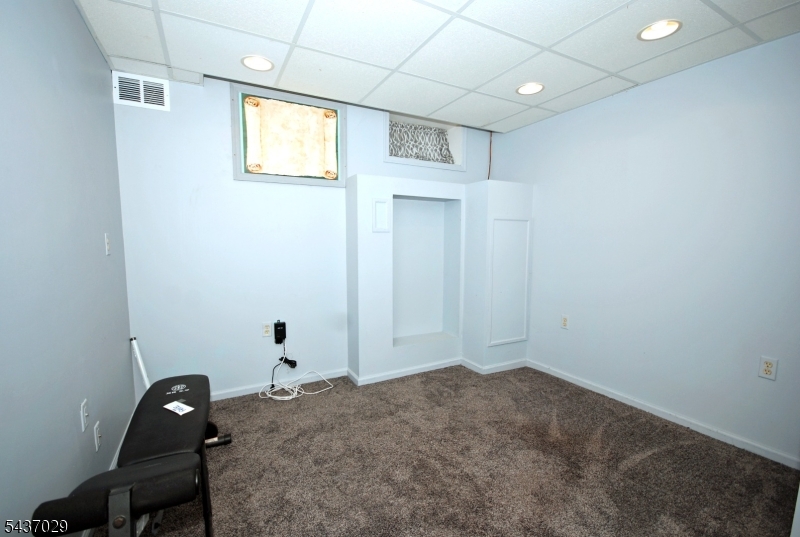 34 Delaware Lane Branchburg NJ 08876