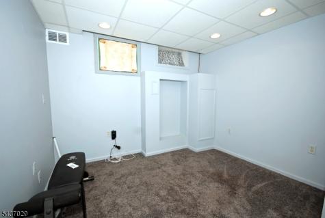 34 Delaware Lane Branchburg NJ 08876