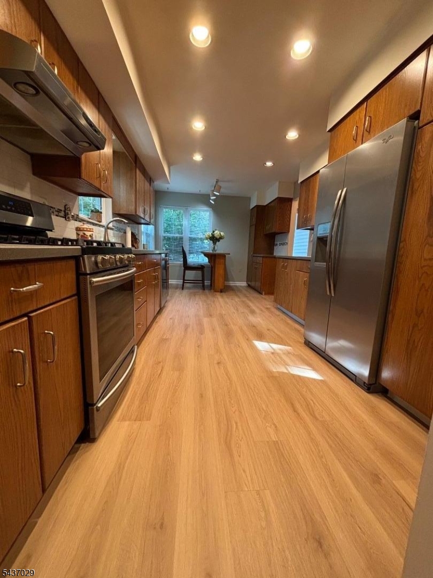 34 Delaware Lane Branchburg NJ 08876