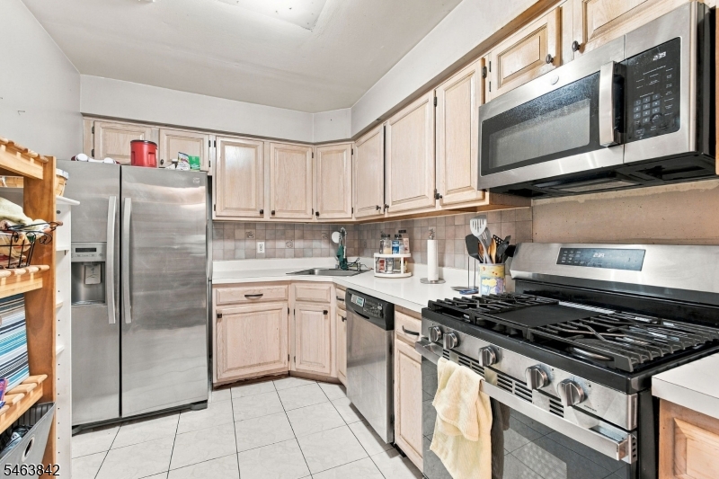 606 Jesse Way Piscataway NJ 08854