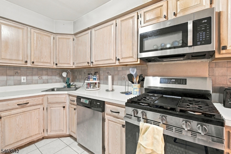 606 Jesse Way Piscataway NJ 08854