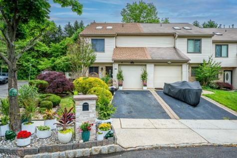 85 Homestead Drive Old Bridge NJ 07747