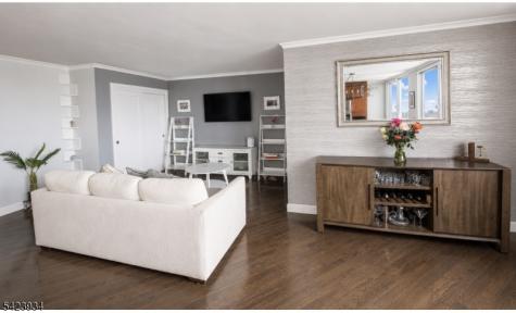 100 Manhattan Avenue Union NJ 07087