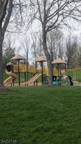 24 Sundance Terrace Hardyston NJ 07419