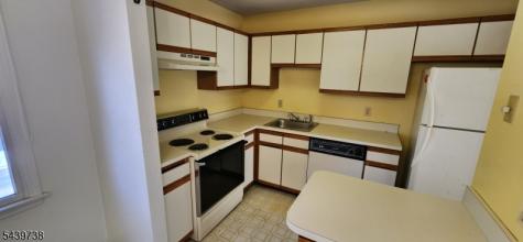664 Irvington A C0020 Maplewood NJ 07040