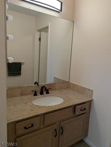 16 Dunbar Court Bedminster NJ 07921