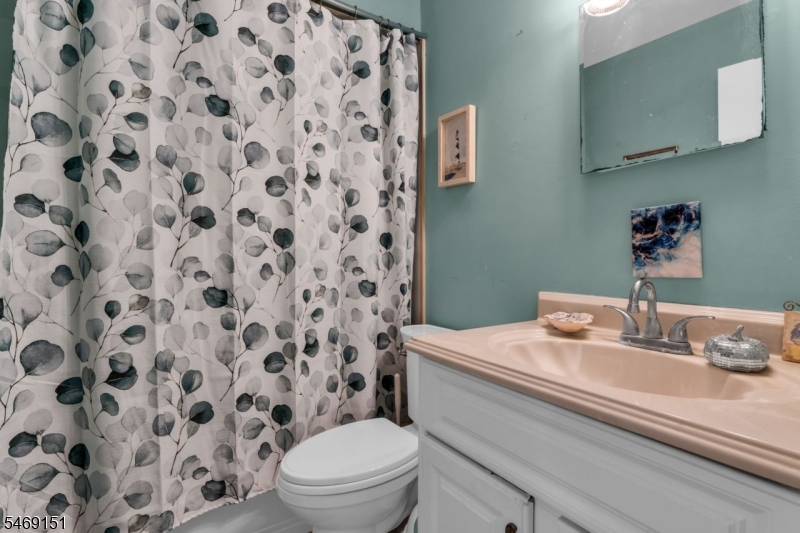 16 Cardinal Lane Howell NJ 07731