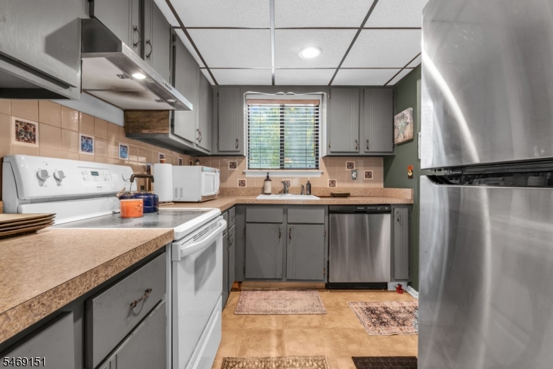 16 Cardinal Lane Howell NJ 07731