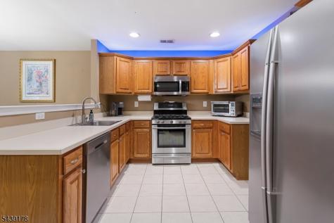 169 Vista Terrace Pompton Lakes NJ 07442