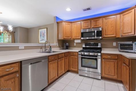 169 Vista Terrace Pompton Lakes NJ 07442