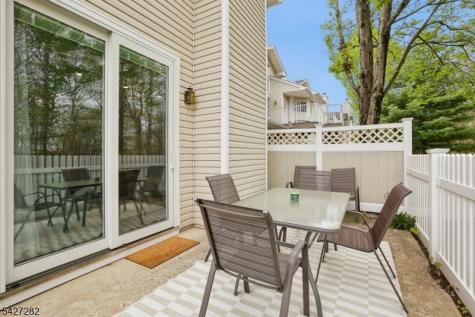 9 Sussex Court Bedminster NJ 07921