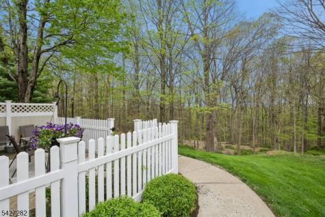 9 Sussex Court Bedminster NJ 07921