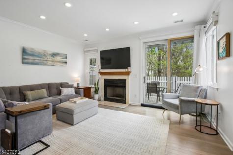 9 Sussex Court Bedminster NJ 07921