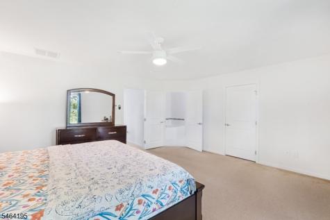 33 Woodland Way Mount Arlington NJ 07856