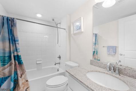 33 Woodland Way Mount Arlington NJ 07856