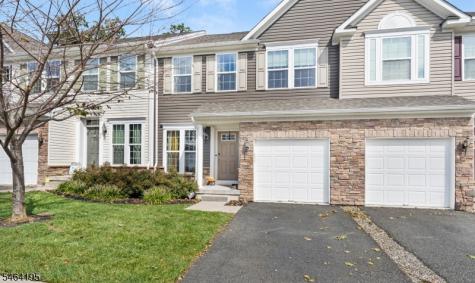 33 Woodland Way Mount Arlington NJ 07856