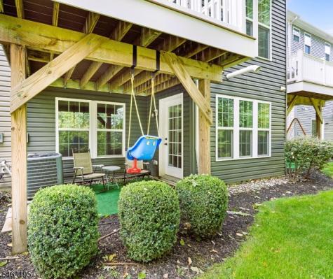33 Woodland Way Mount Arlington NJ 07856
