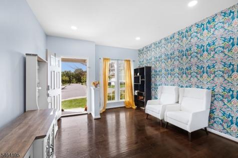 33 Woodland Way Mount Arlington NJ 07856
