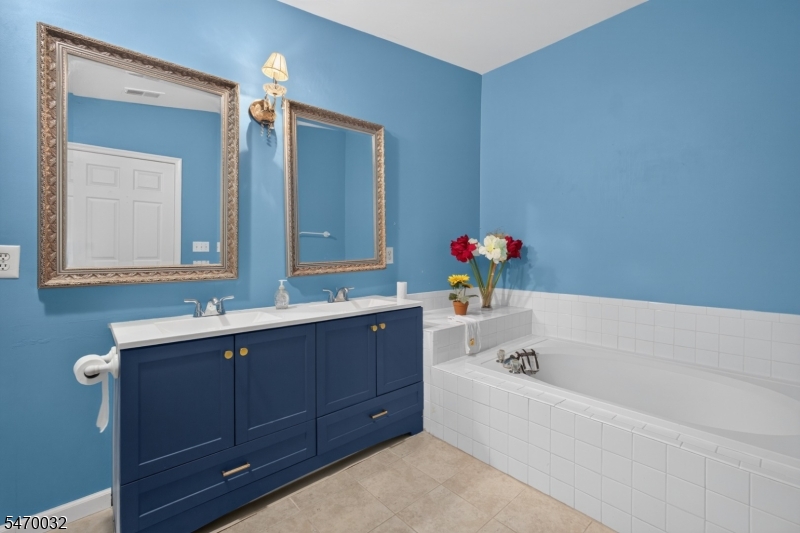 7 Caroline Foster Court Morris NJ 07960