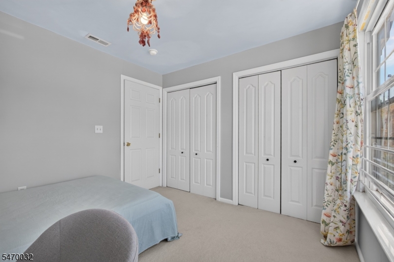 7 Caroline Foster Court Morris NJ 07960
