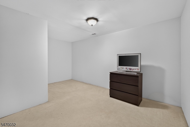 7 Caroline Foster Court Morris NJ 07960
