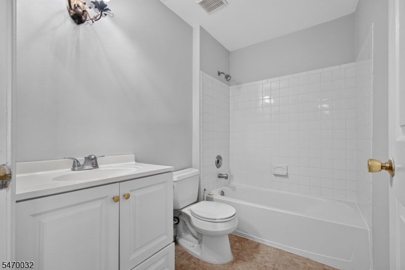 7 Caroline Foster Court Morris NJ 07960