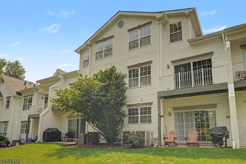 7 Caroline Foster Court Morris NJ 07960