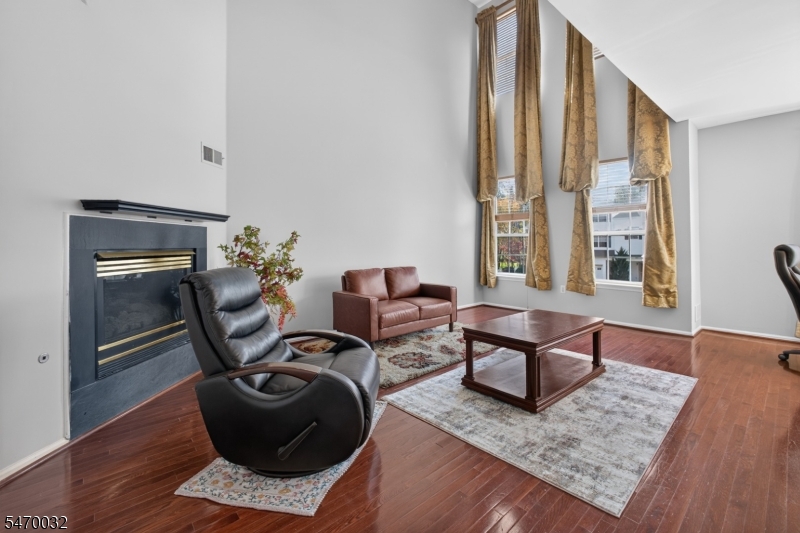 7 Caroline Foster Court Morris NJ 07960