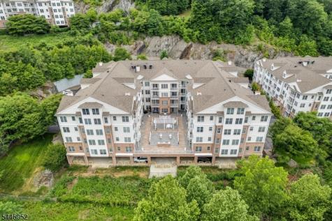 7312 Coventry Court Riverdale NJ 07457