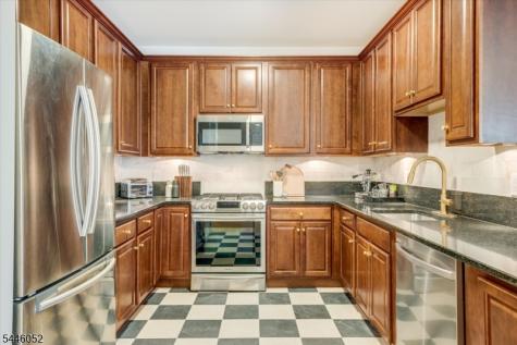 7312 Coventry Court Riverdale NJ 07457