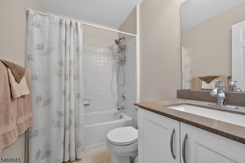 2 Clearbrook Lane Raritan NJ 08822
