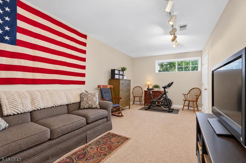 2 Clearbrook Lane Raritan NJ 08822