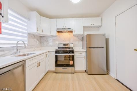 422 Halsted Street East Orange NJ 07018