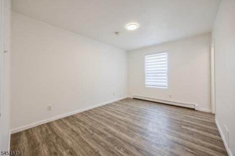 422 Halsted Street East Orange NJ 07018