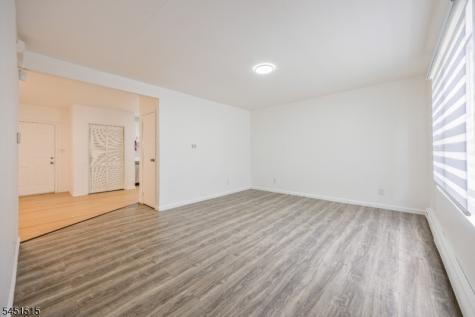 422 Halsted Street East Orange NJ 07018