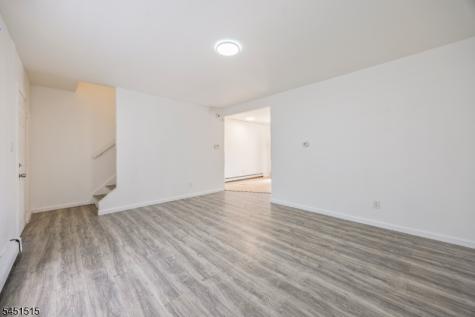 422 Halsted Street East Orange NJ 07018