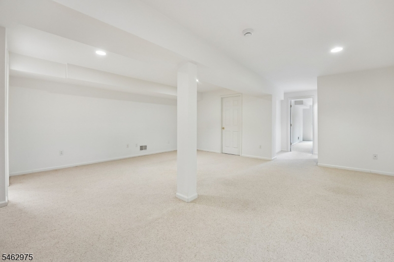 16 Cadence Court Morris NJ 07960