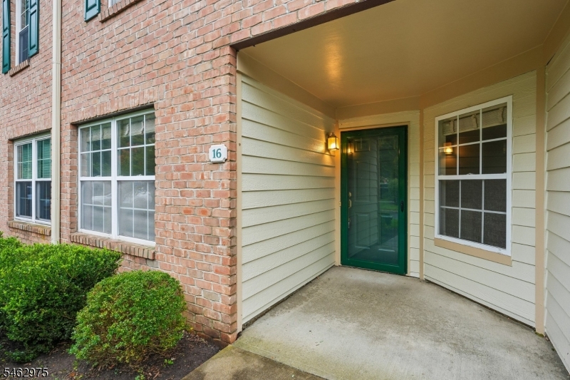 16 Cadence Court Morris NJ 07960
